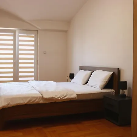 S Апартаменти Скоп'є